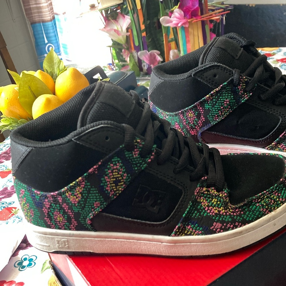 Skateboarders sneaks!!